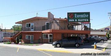 Executive Inn & Suites Лейквью Экстерьер фото