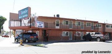Executive Inn & Suites Лейквью Экстерьер фото